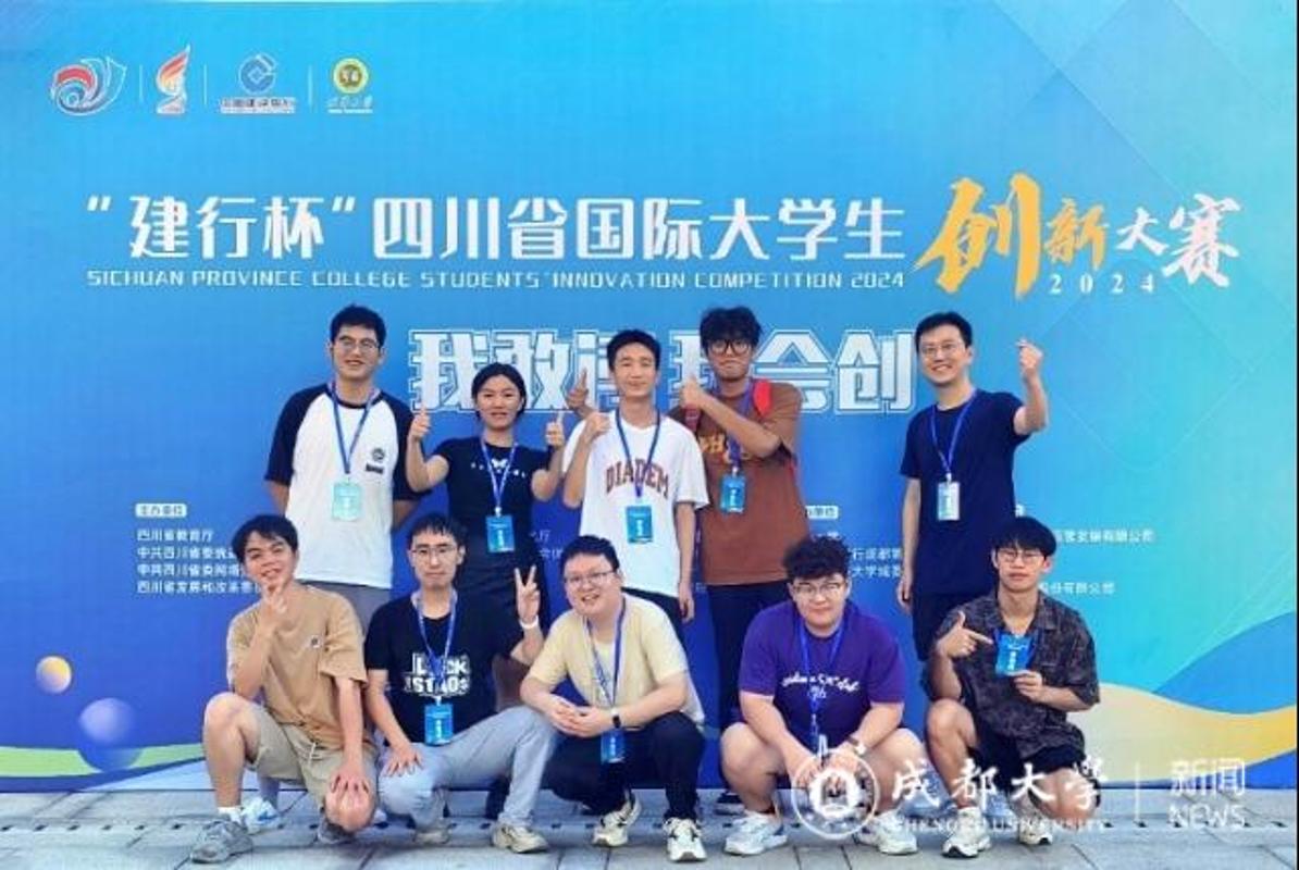 现在的他