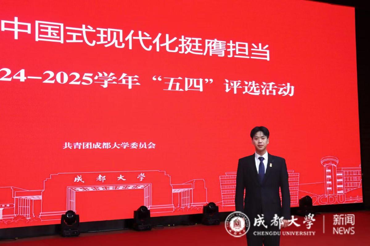 军营砺剑 校园“创客”步履不停